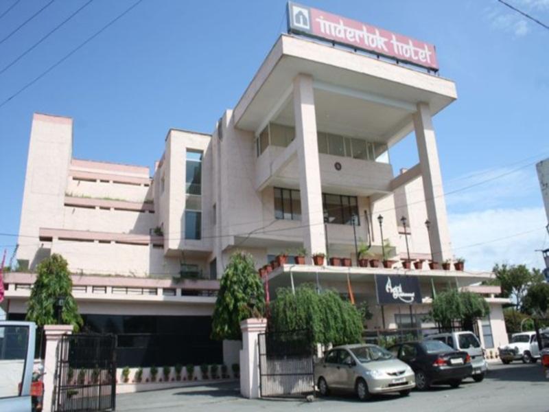 Inderlok Hotel Дехрадун Екстериор снимка